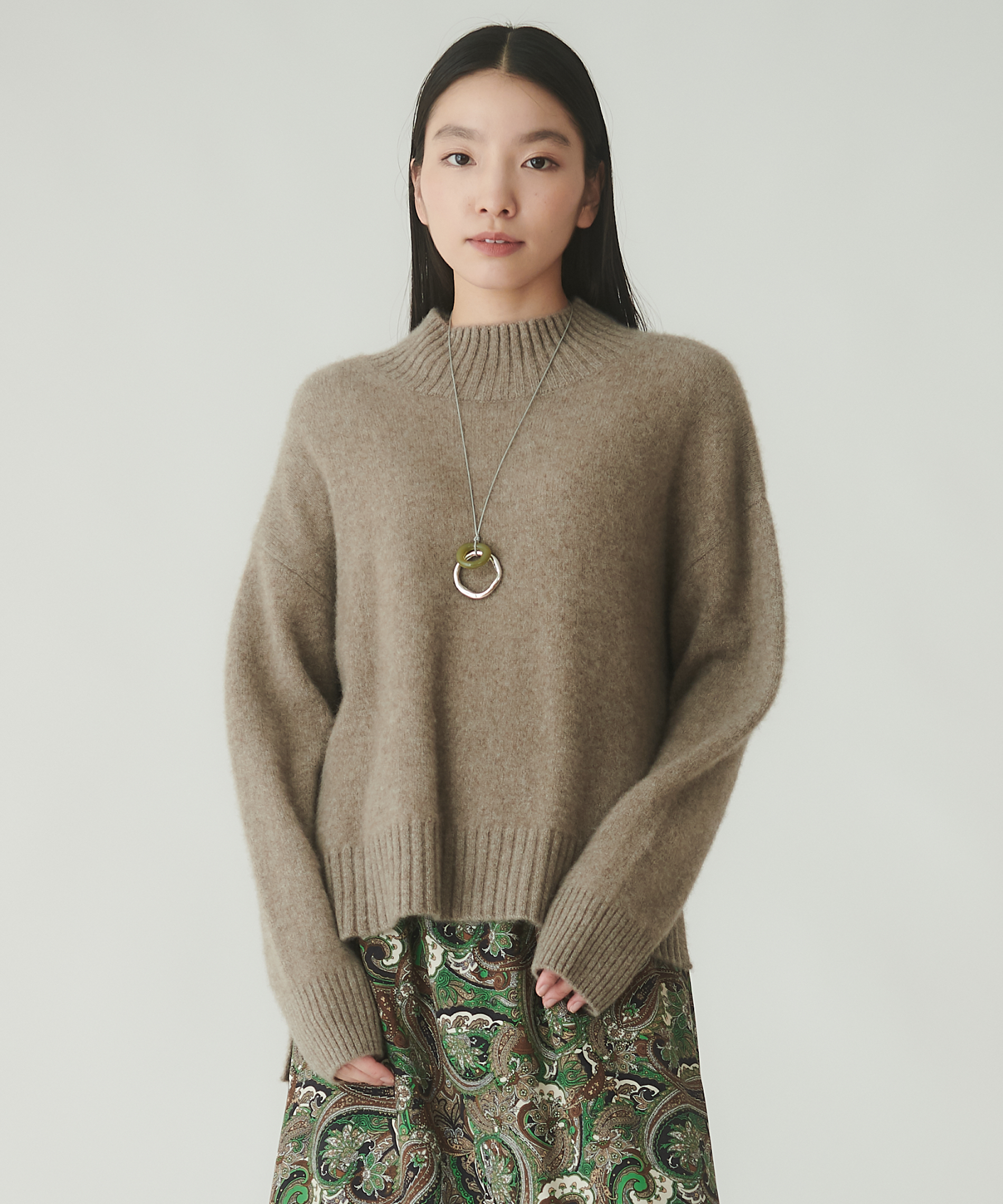 カシミヤハイネックニット – FACE SANS FARD