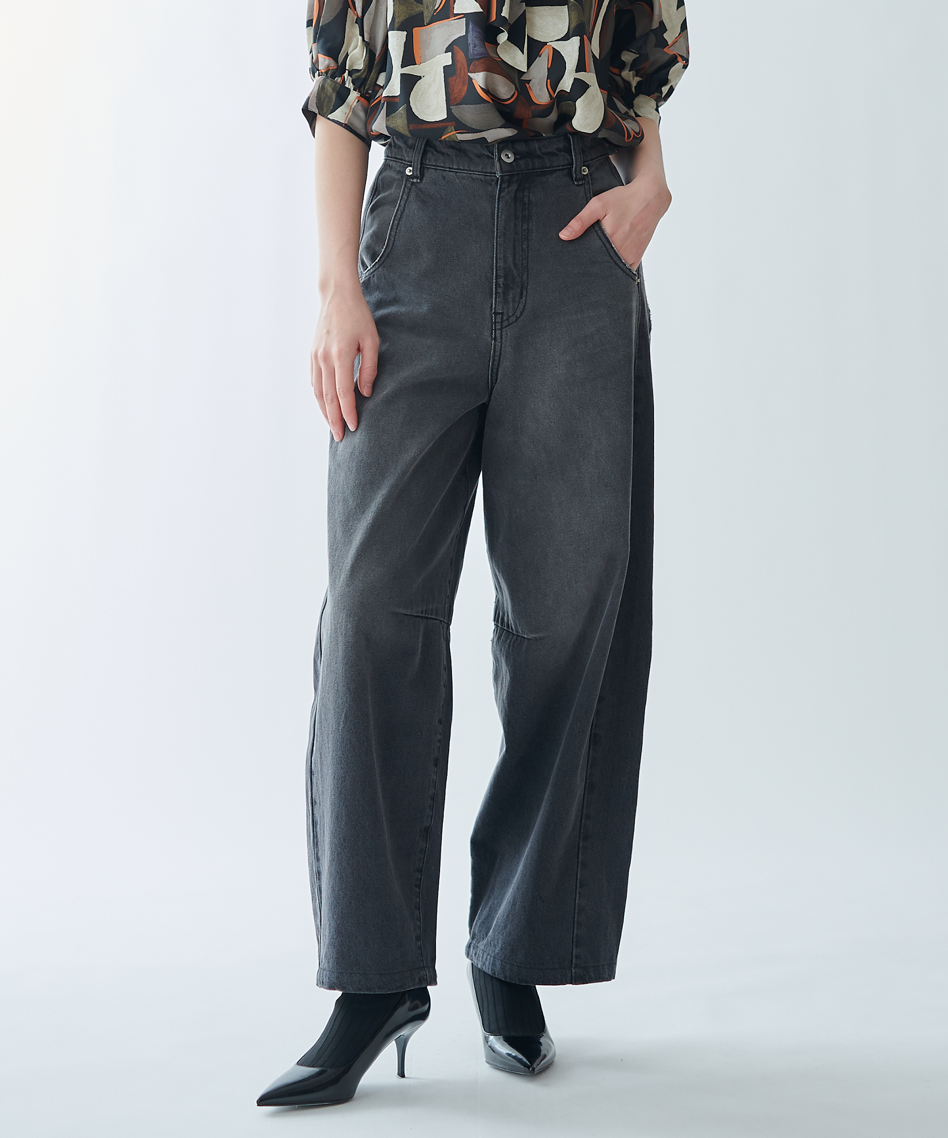 カーヴィーデニムパンツ – FACE SANS FARD