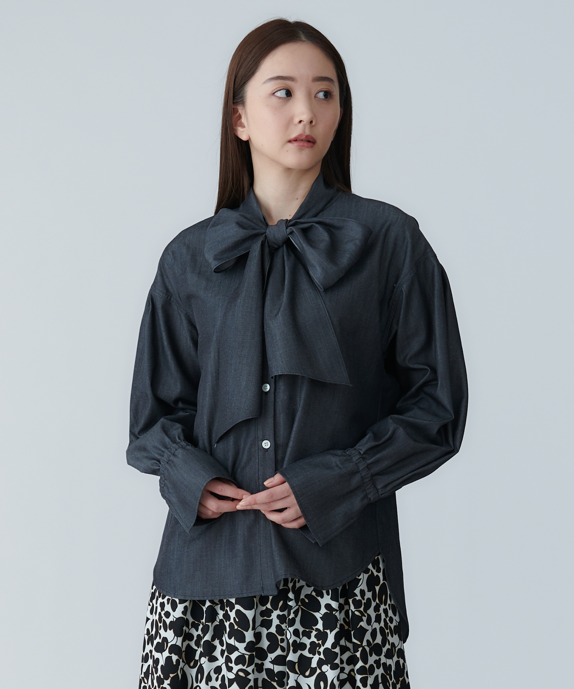 定価3.5万 BRILL 25SS 今期新作 デニムボウタイブラウス ブラック