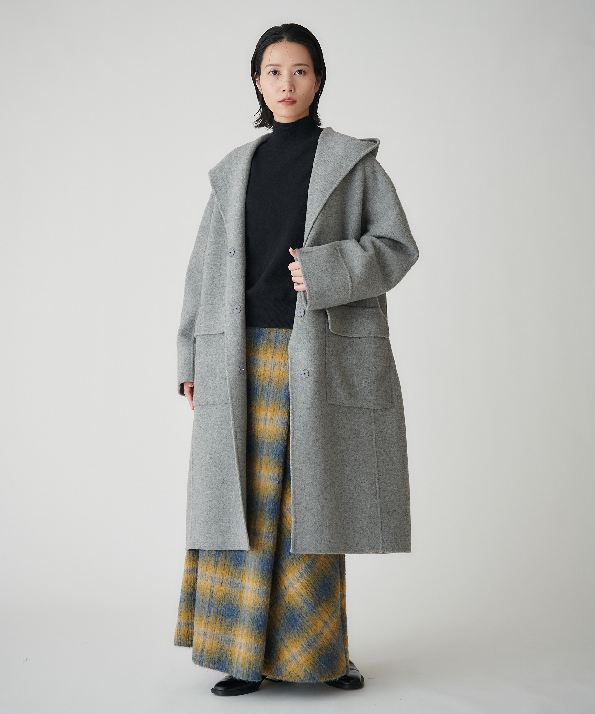 キャピタル　グレー フード付き　ウール100% キャピタルグレー フード付きウール100%