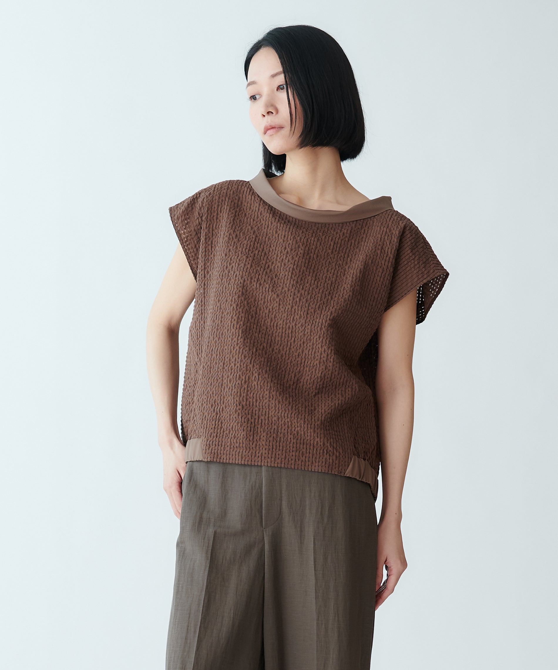 サッカーチェックフレンチスリーブブラウス – FACE SANS FARD