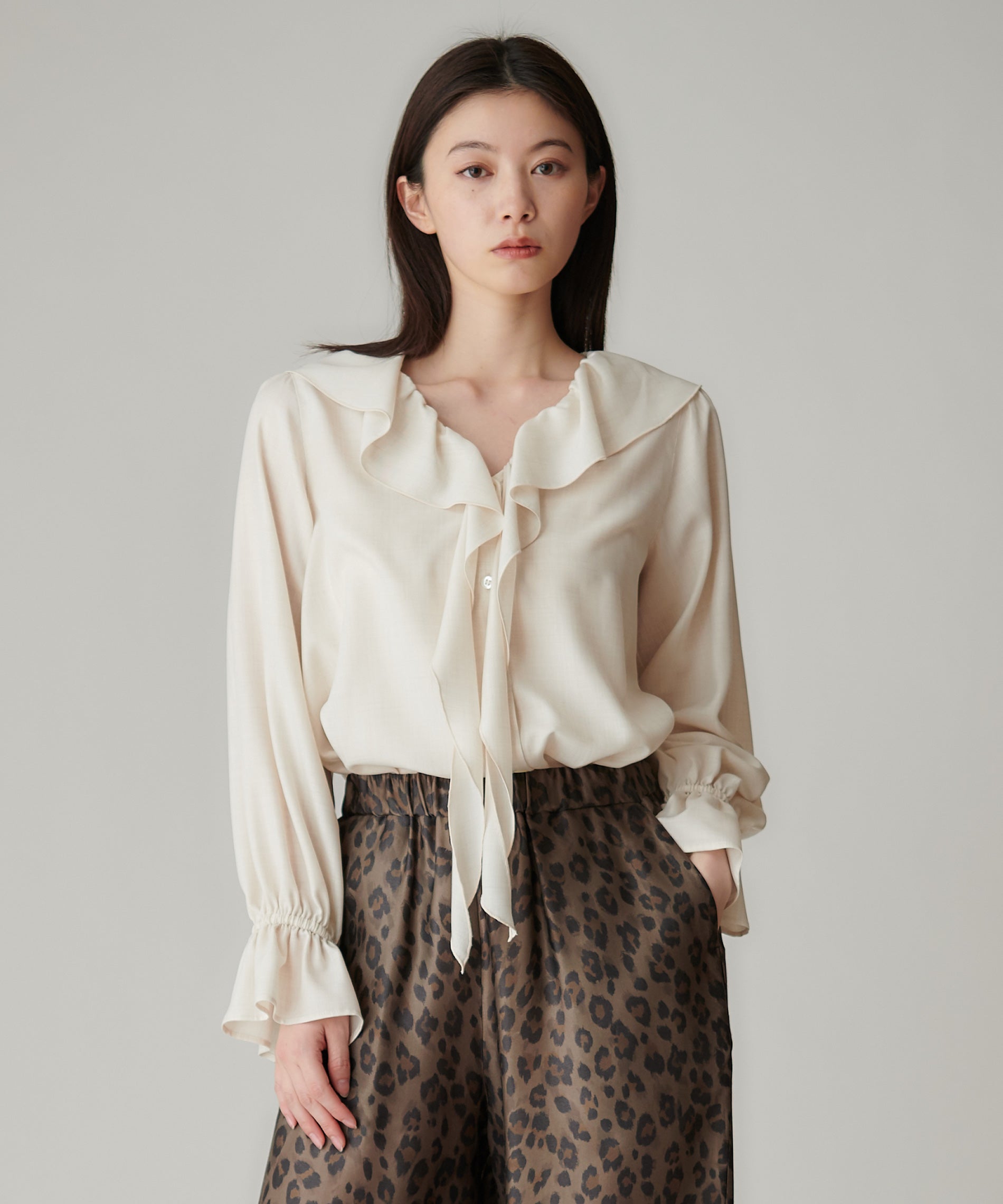 ラッフルフリルブラウス – FACE SANS FARD