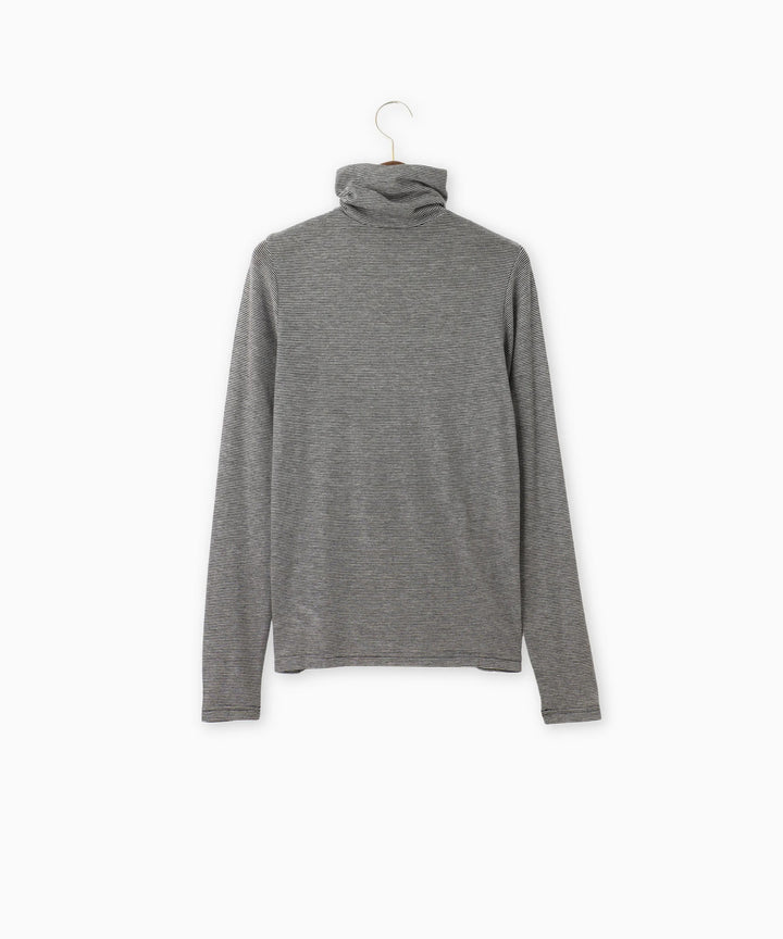 ボーダータートルネックトップス