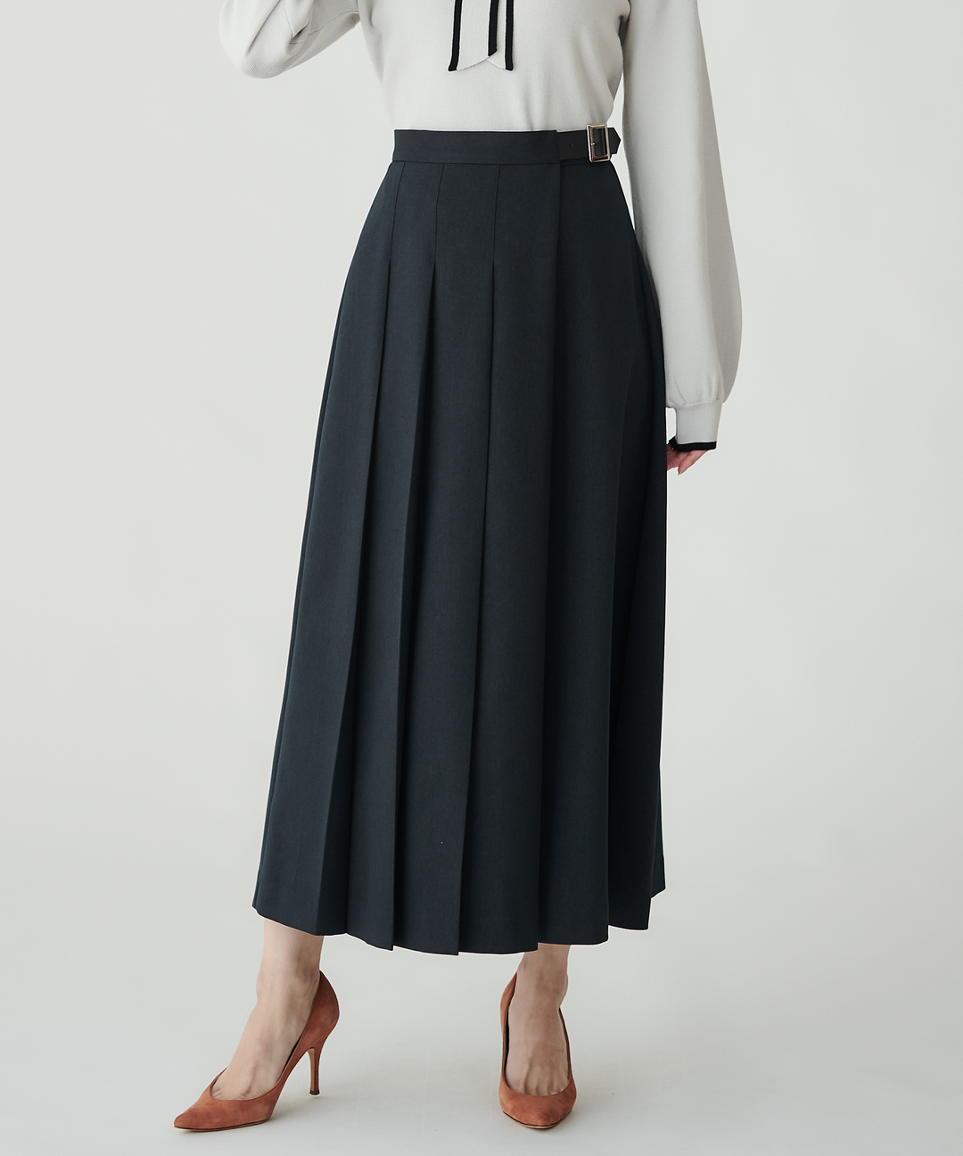 アシンメトリータックスカート – FACE SANS FARD アシンメトリータックスカート – FACE SANS FARD