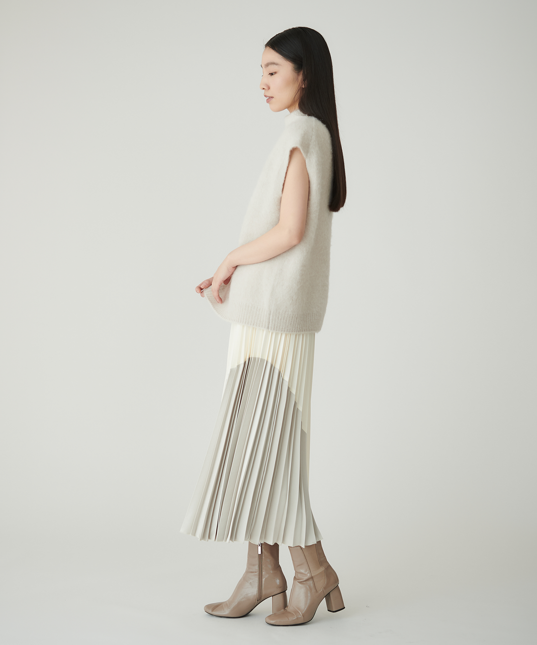 バイカラープリーツスカート – FACE SANS FARD バイカラープリーツスカート – FACE SANS FARD