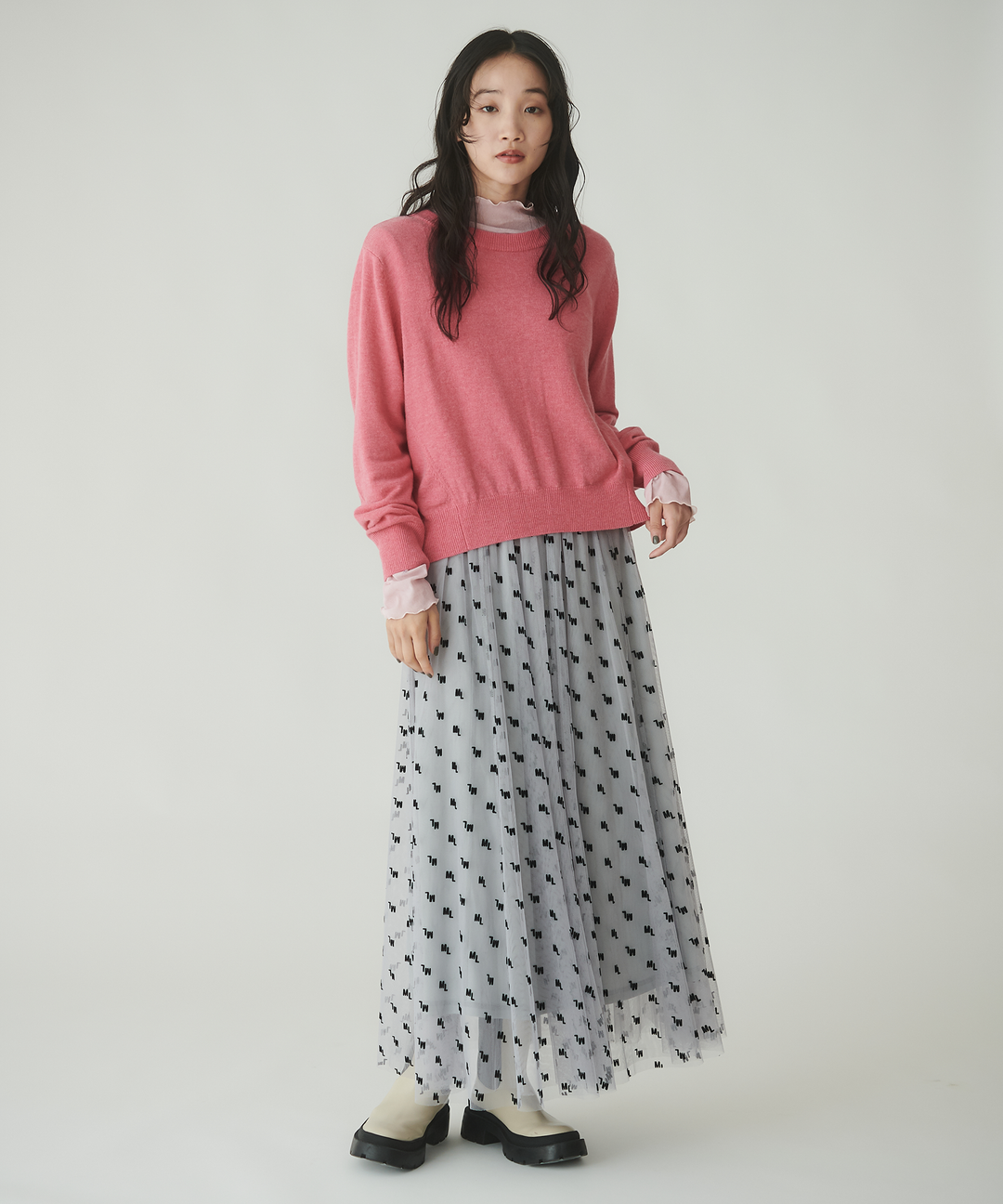 ウールカシミヤバックボタンニット – FACE SANS FARD ウールカシミヤバックボタンニット – FACE SANS FARD