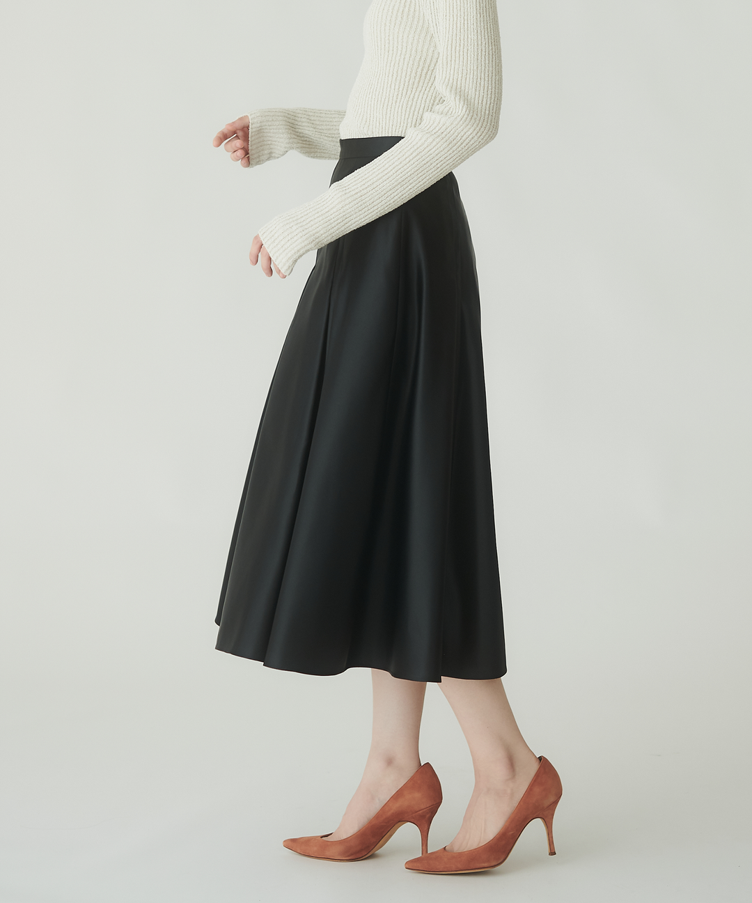 サテンフレアスカート – FACE SANS FARD サテンフレアスカート – FACE SANS FARD