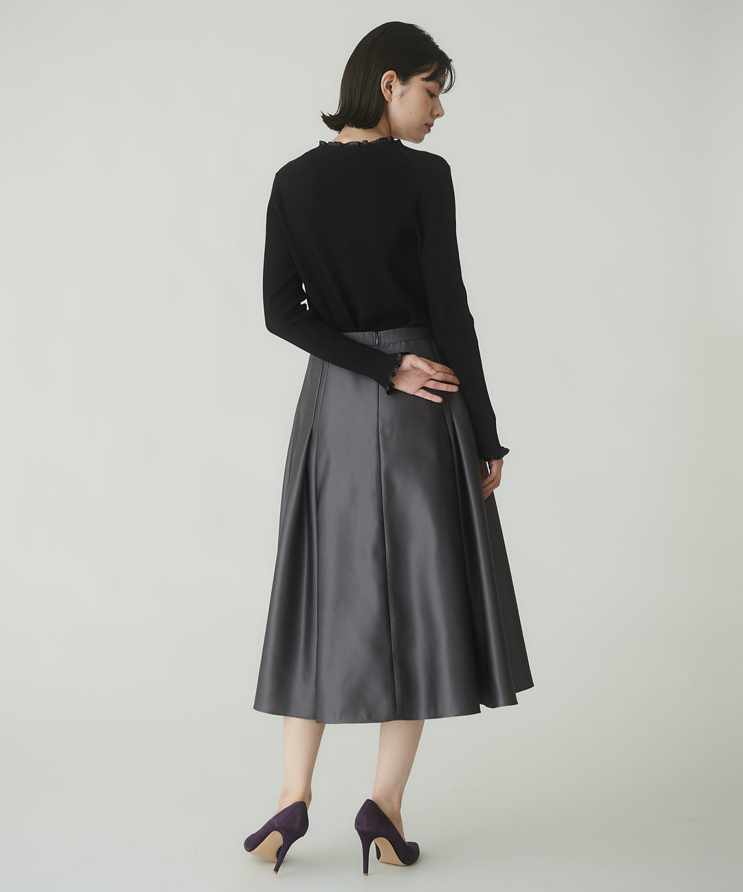 サテンフレアスカート – FACE SANS FARD サテンフレアスカート – FACE SANS FARD