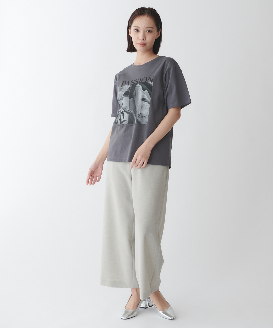boohoo フェイセズ ライセンスプリント Tシャツ フォトプリントTシャツ – FACE SANS FARD