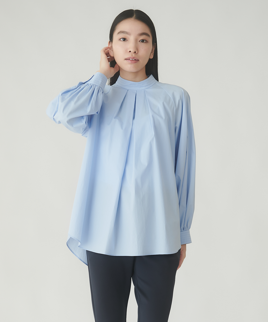 フロントタックブラウス – FACE SANS FARD フロントタックブラウス – FACE SANS FARD