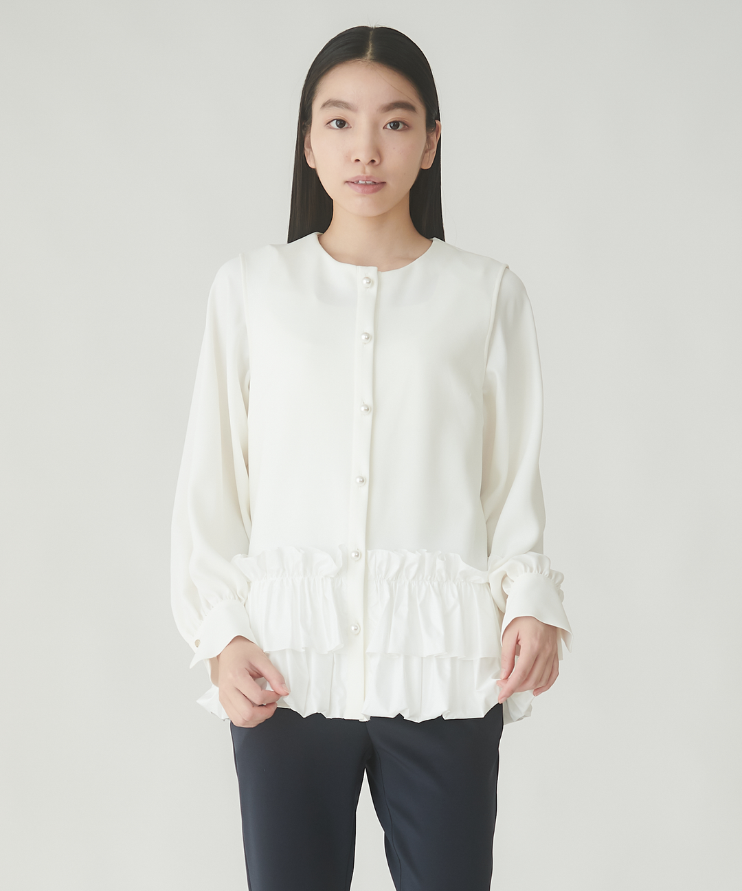 ノースリーブ裾フリルブラウス – FACE SANS FARD ノースリーブ裾フリルブラウス – FACE SANS FARD