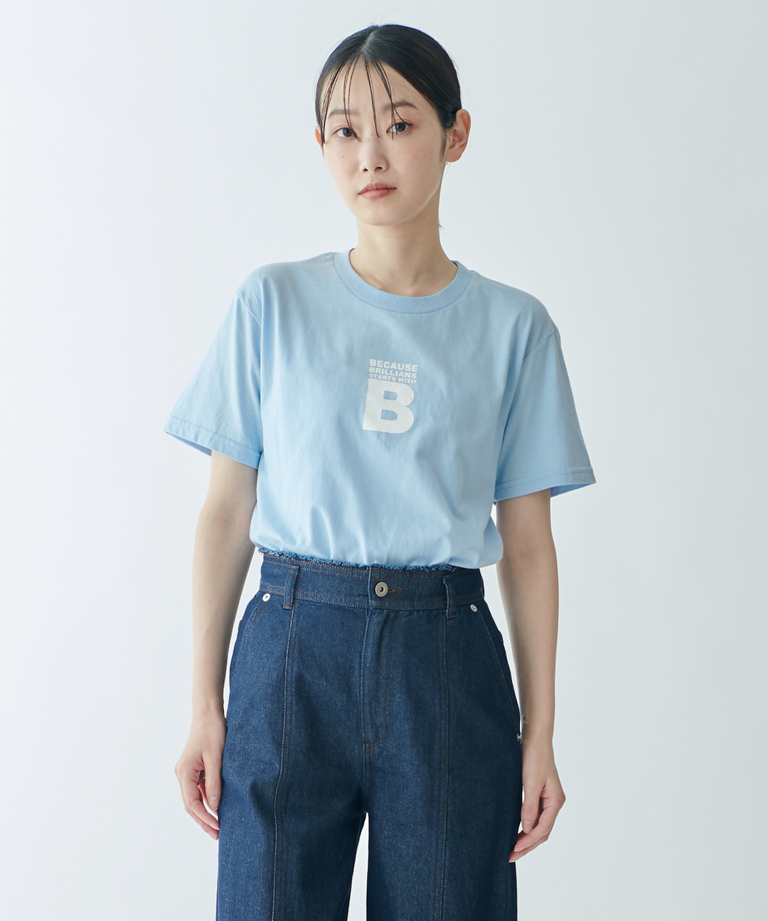 BグラフィックTシャツ