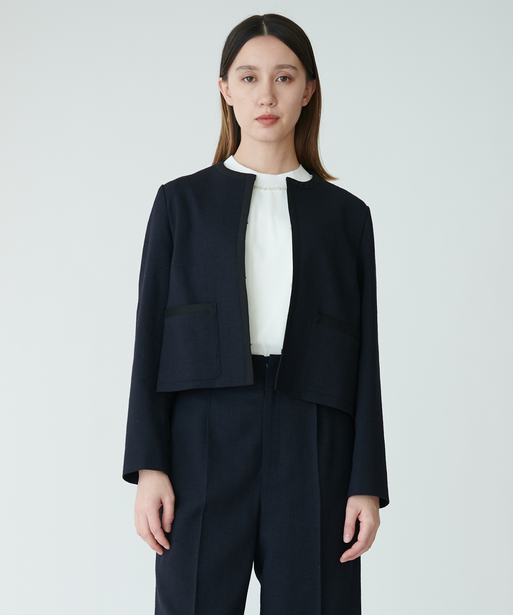 モデル H：168cm / 38 / ネイビー