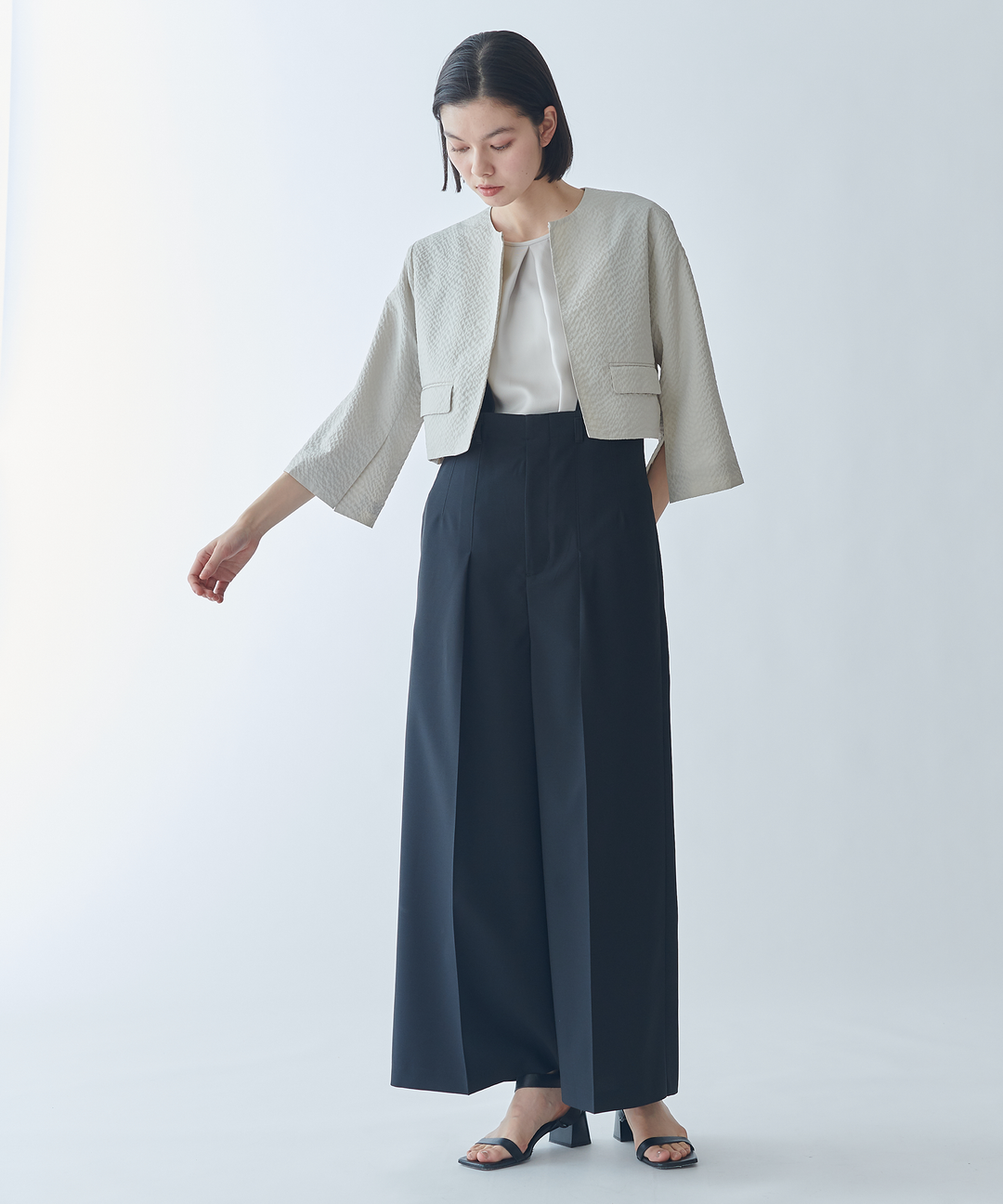 スリットスリーブクロップドジャケット – FACE SANS FARD スリットスリーブクロップドジャケット – FACE SANS FARD