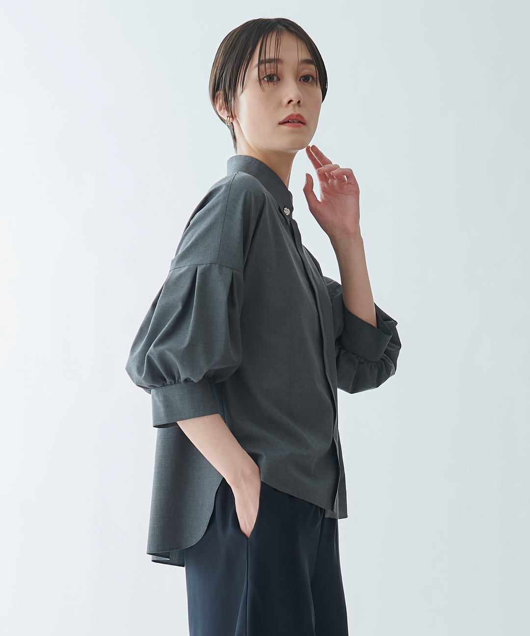 デザインスリーブブラウス