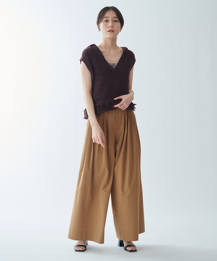 衿付きVネックニットベスト