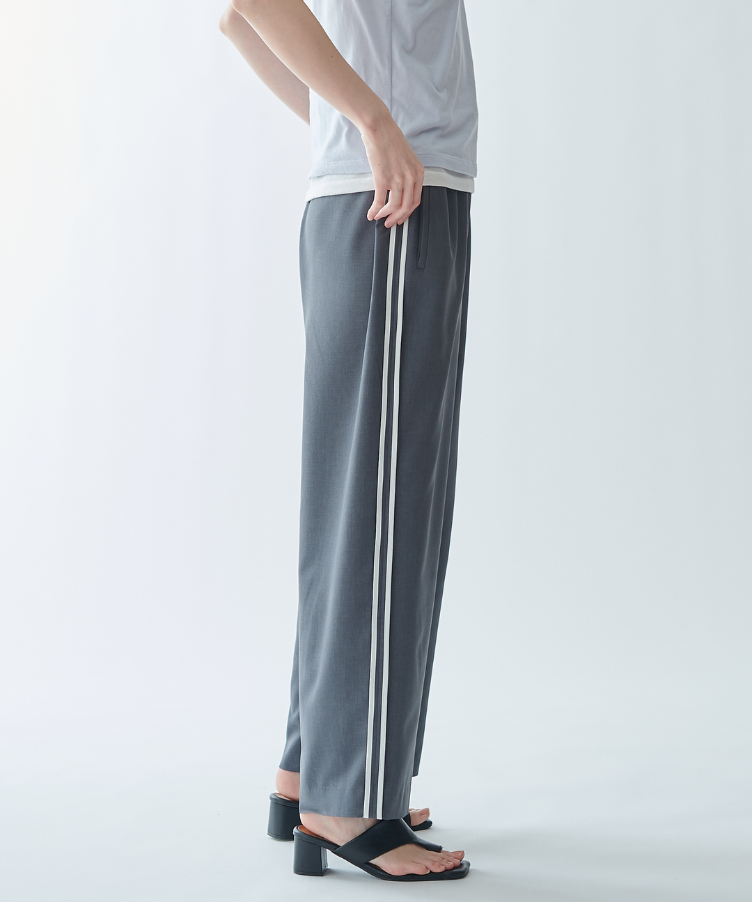 配色パイピングパンツ
