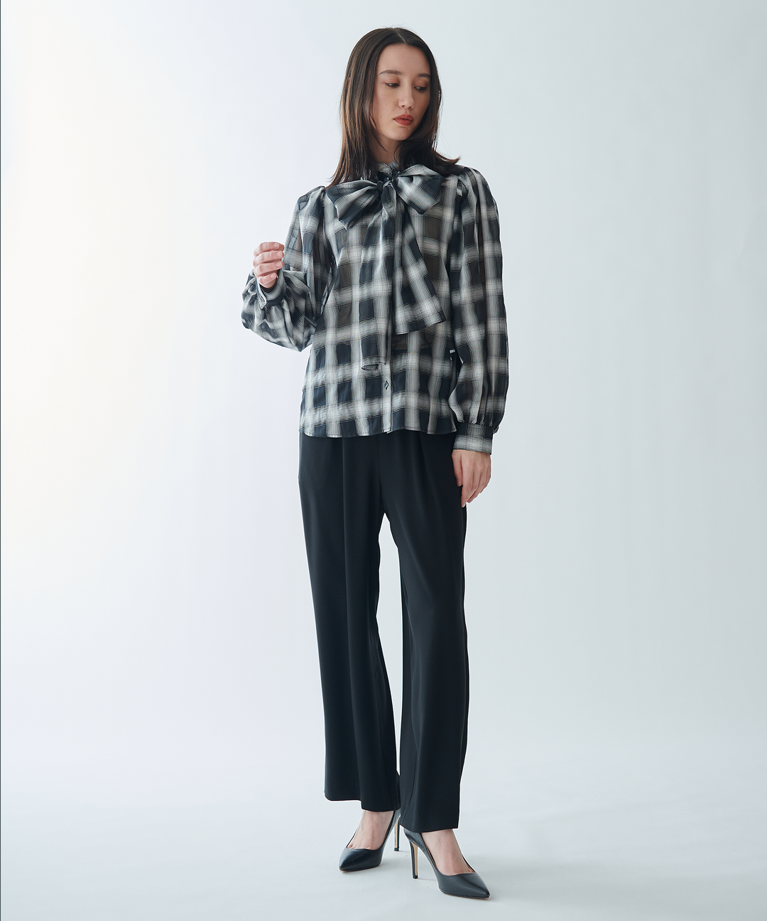 シアーチェックボウタイブラウス – FACE SANS FARD シアーチェックボウタイブラウス – FACE SANS FARD