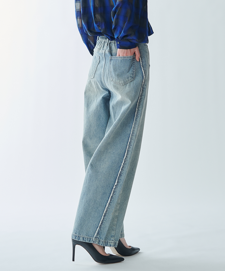 カーヴィーデニムパンツ