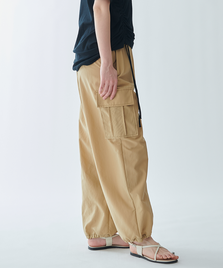 カーゴパンツ