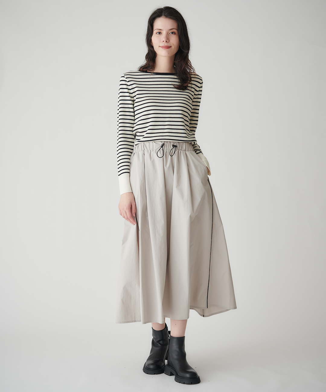 タックギャザースカート – FACE SANS FARD タックギャザースカート – FACE SANS FARD
