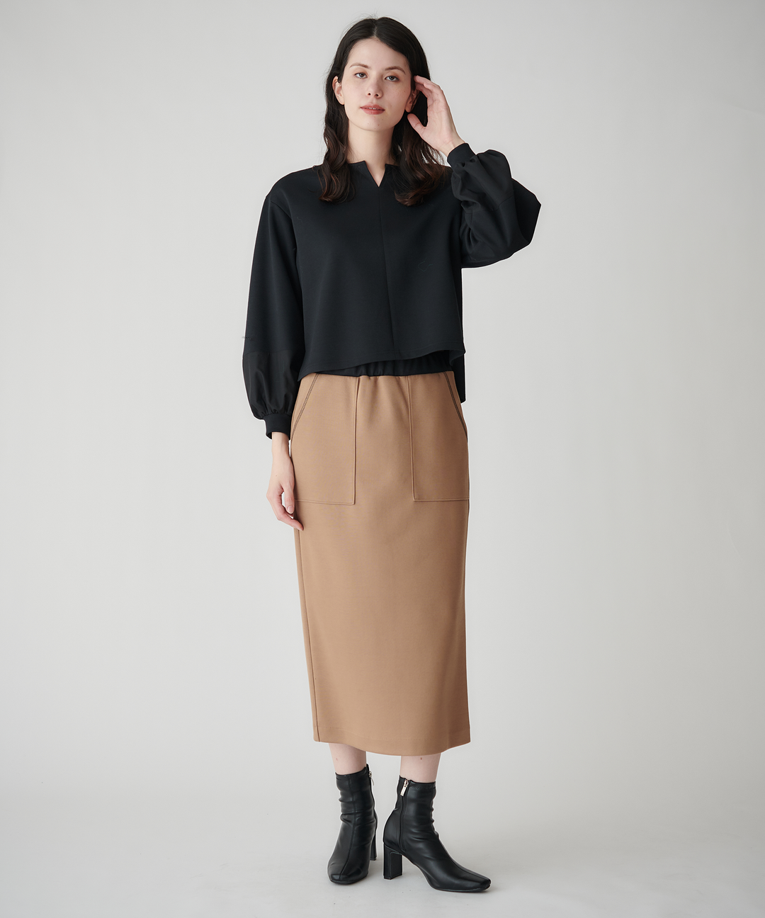 配色ステッチミモレ丈スカート