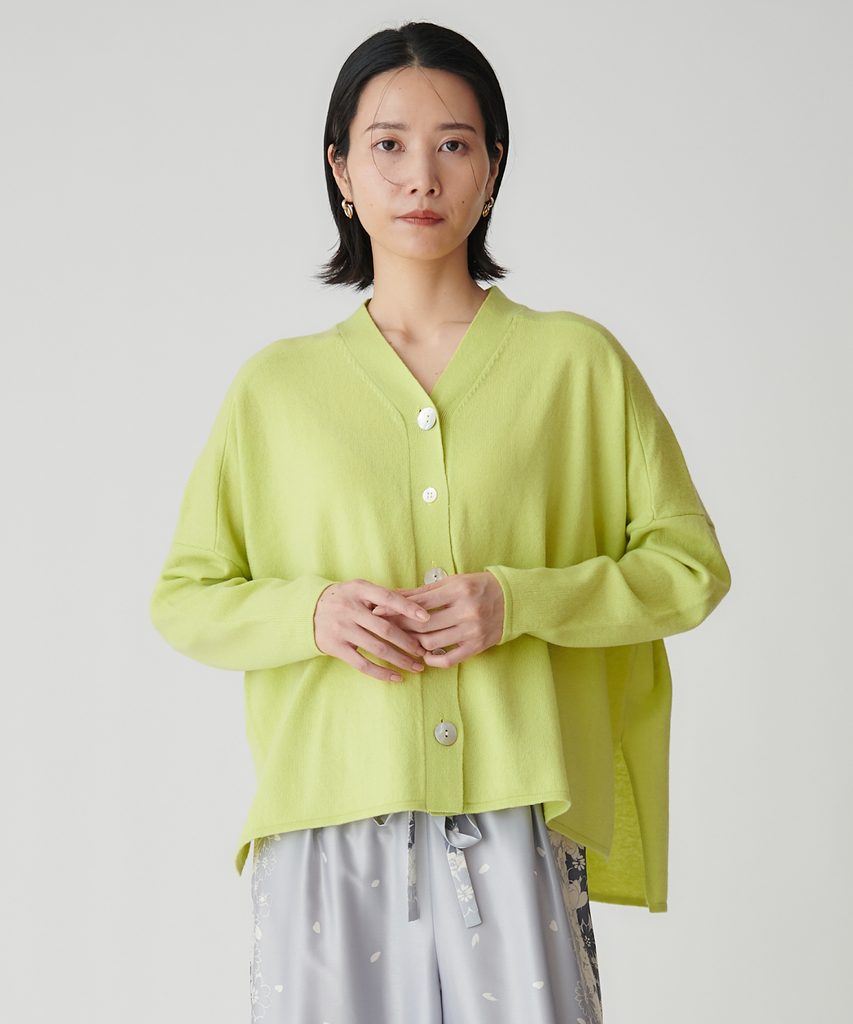 Vネックニットカーディガン – FACE SANS FARD