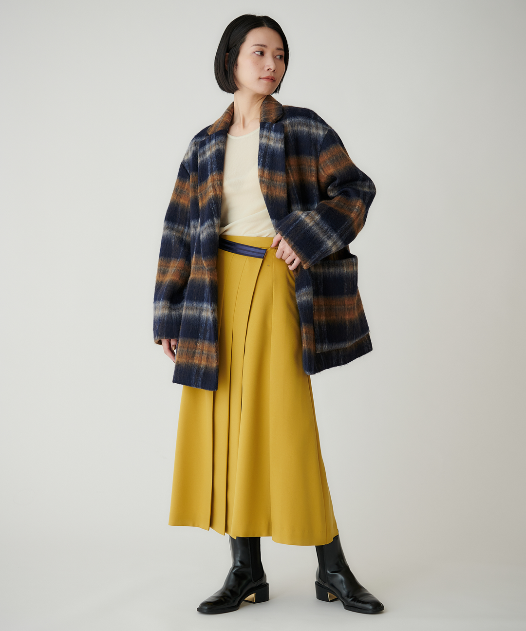 ライトシャギーチェックショートコート