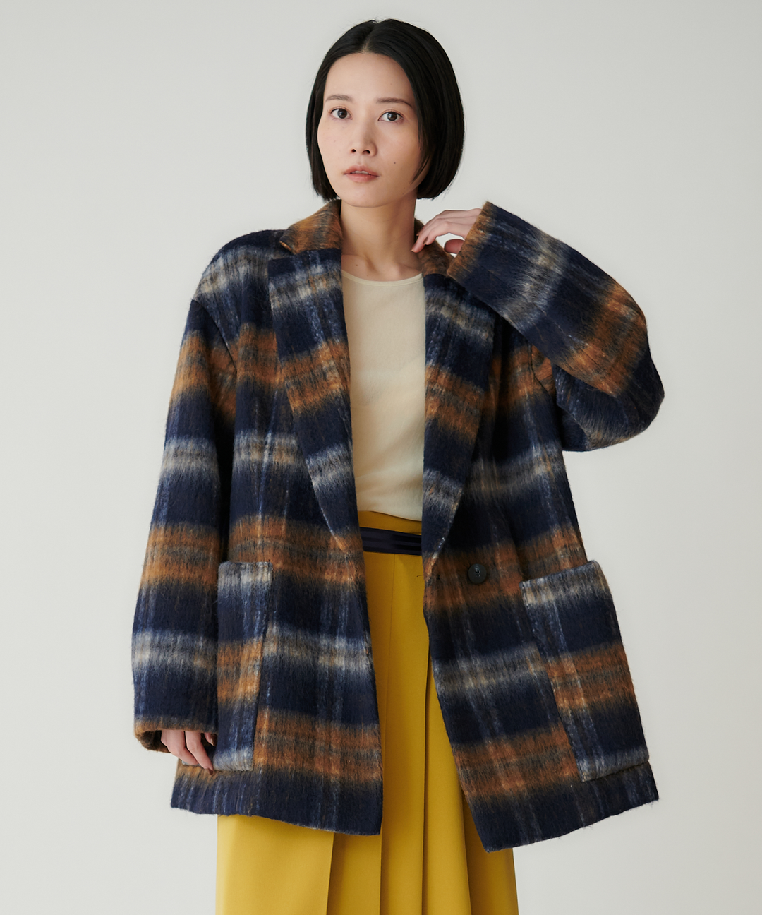 ライトシャギーチェックショートコート