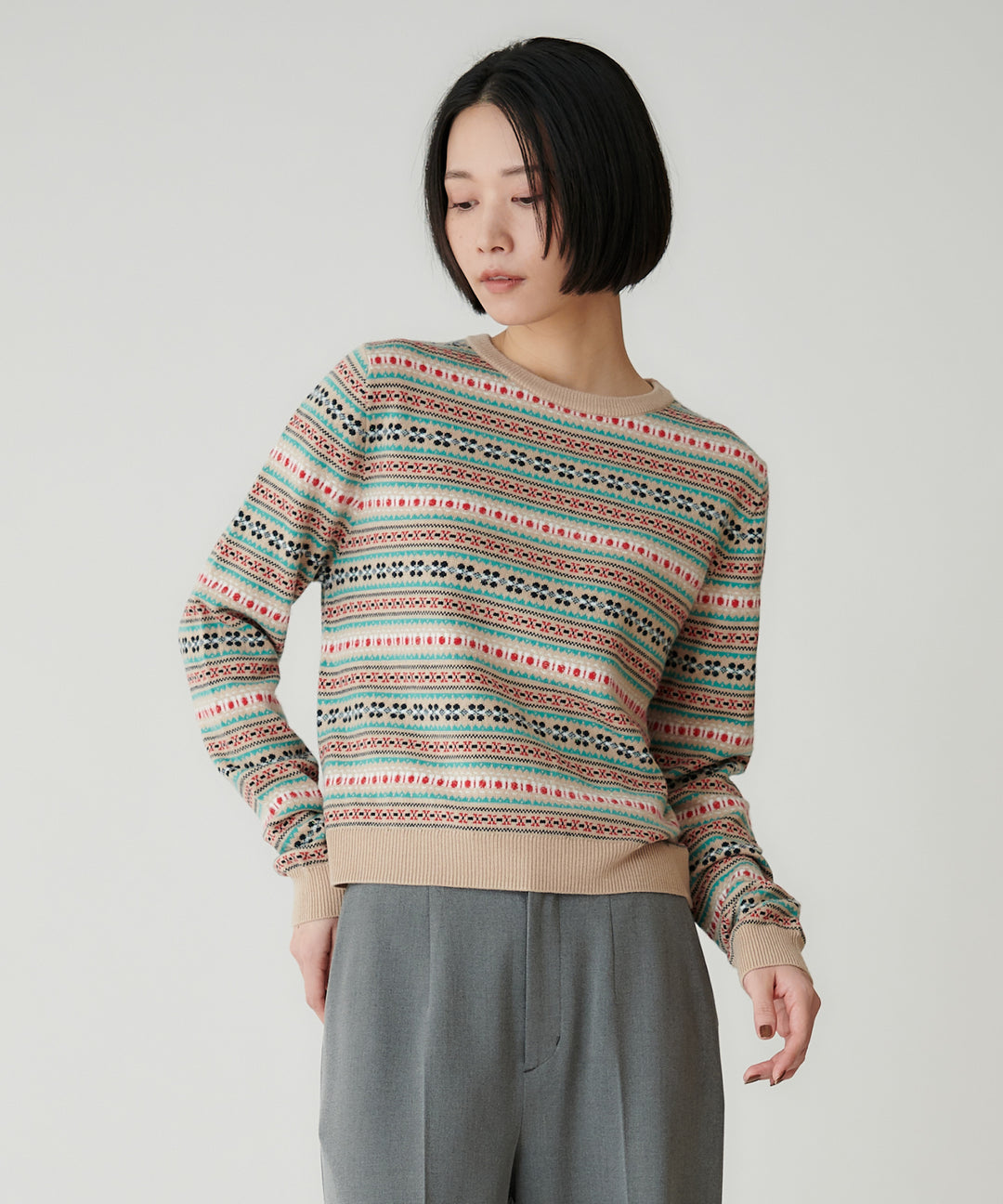 モデル H：167cm / 38 / ベージュ系