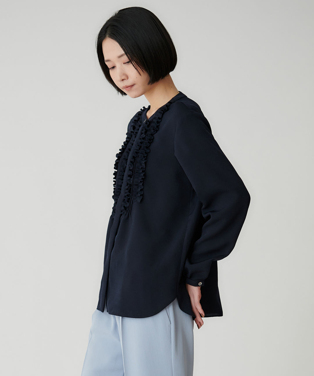 ピケタックフリルスキッパーブラウス