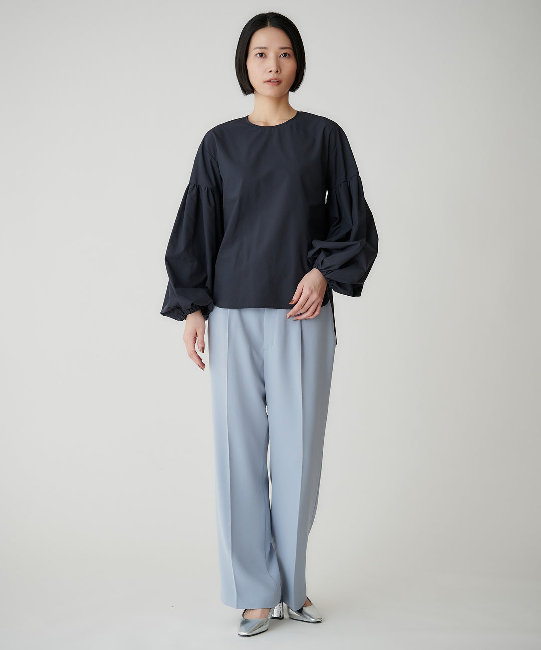 ボリュームスリーブタフタブラウス