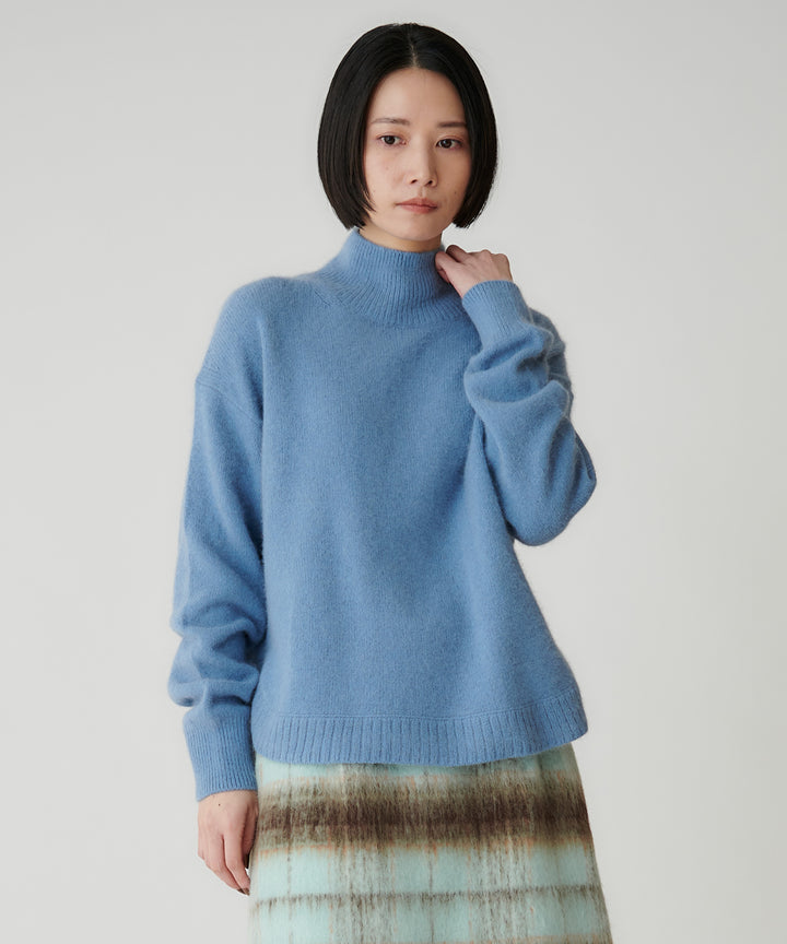 モデル H：167cm / 38 / ブルー