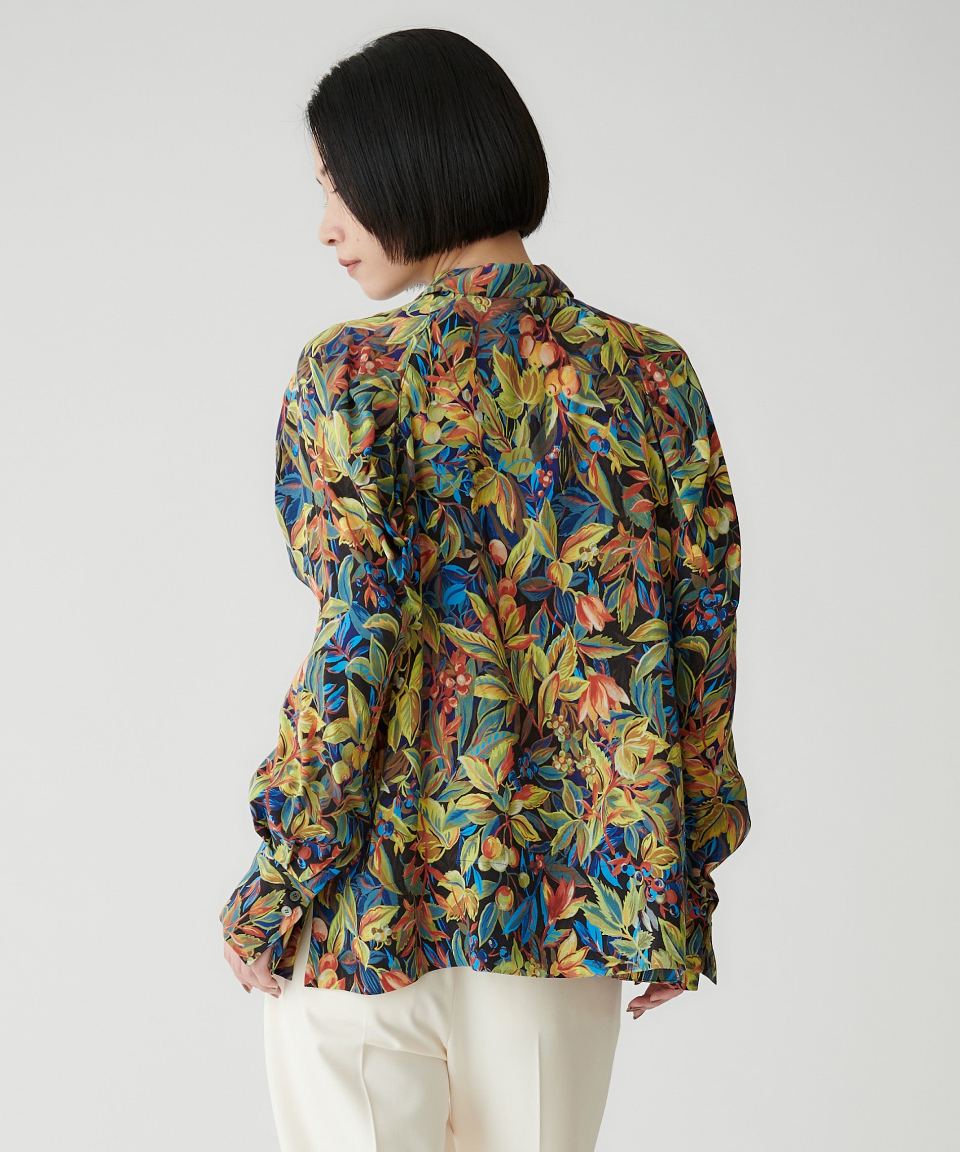 フラワープリントブラウス – FACE SANS FARD