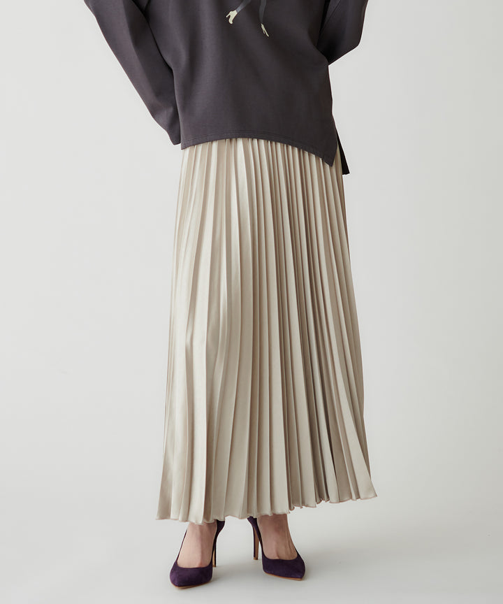 モデル H：167cm / 38 / グレージュ