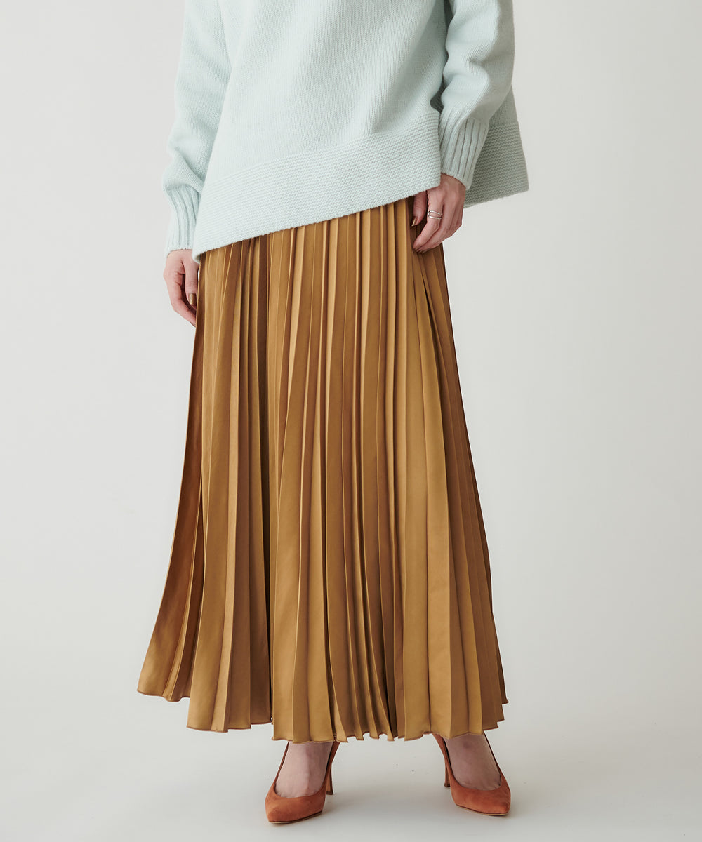 モデル H：167cm / 38 / キャメル