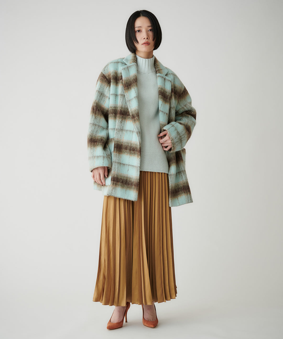 ライトシャギーチェックショートコート