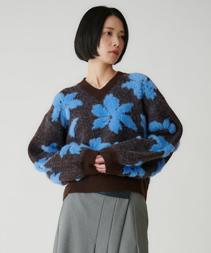 フェザーヤーンフラワー柄 Vネックニット