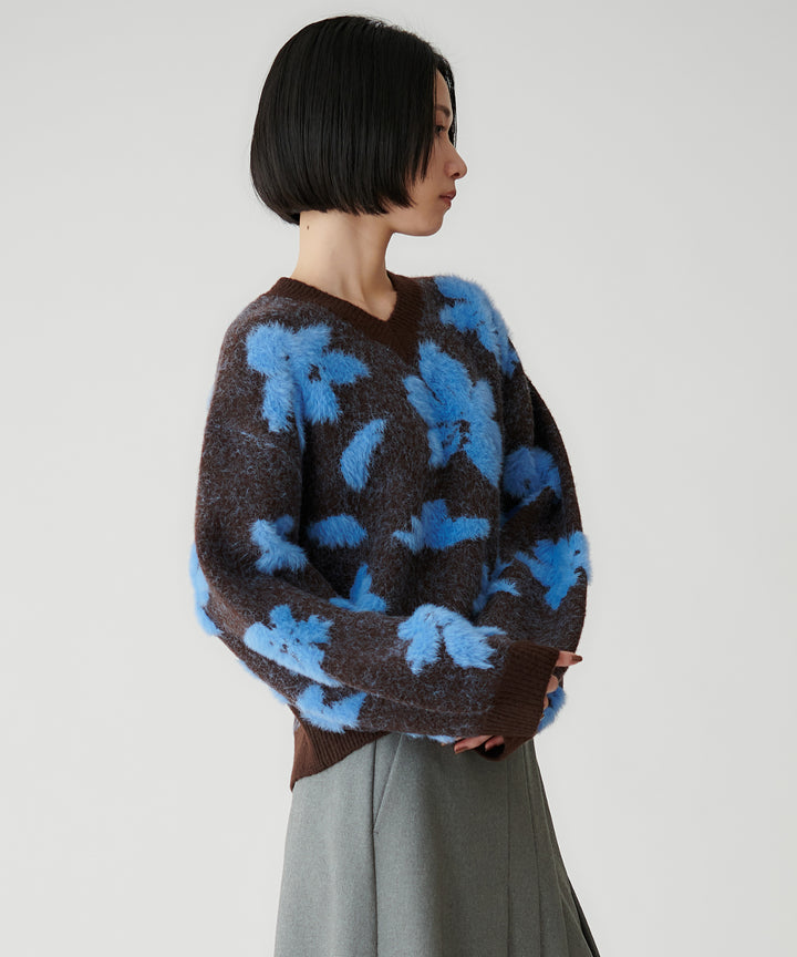 フェザーヤーンフラワー柄 Vネックニット