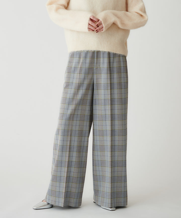 モデル H：167cm / 38 / ブルー系チェック