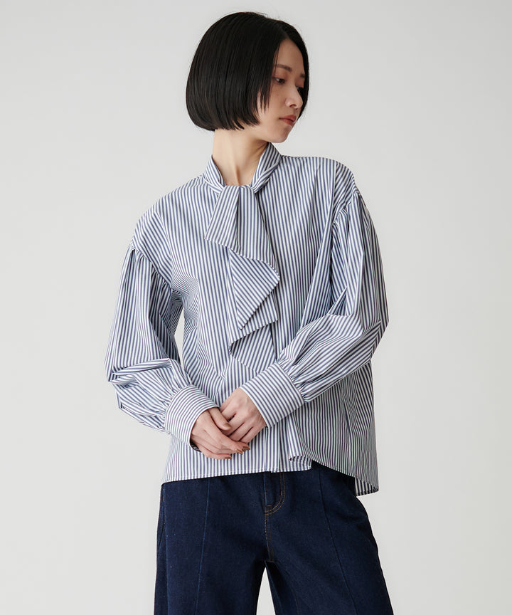 ボウタイブラウス