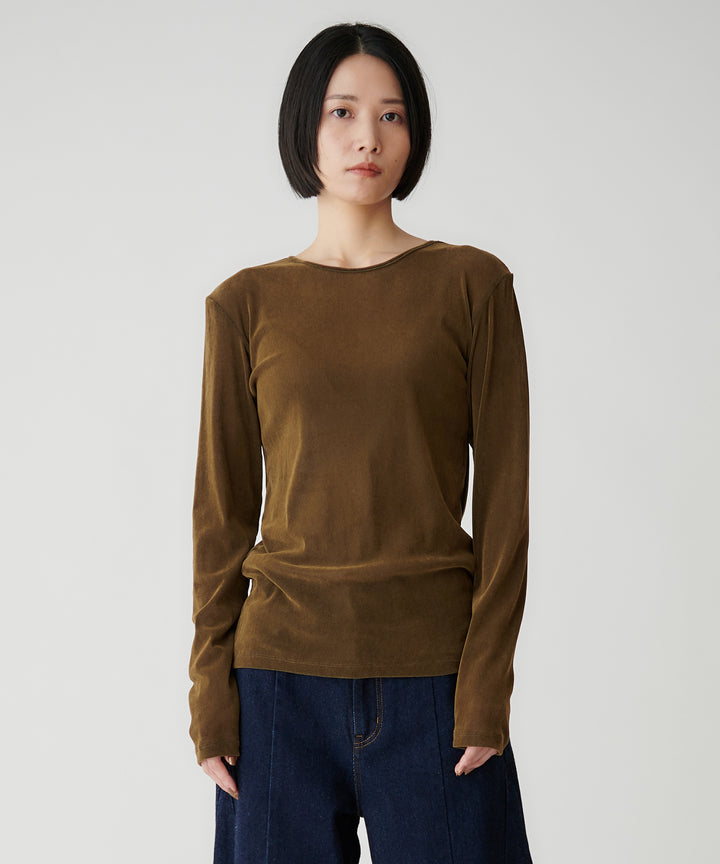 モデル H：167cm / 38 / カーキ