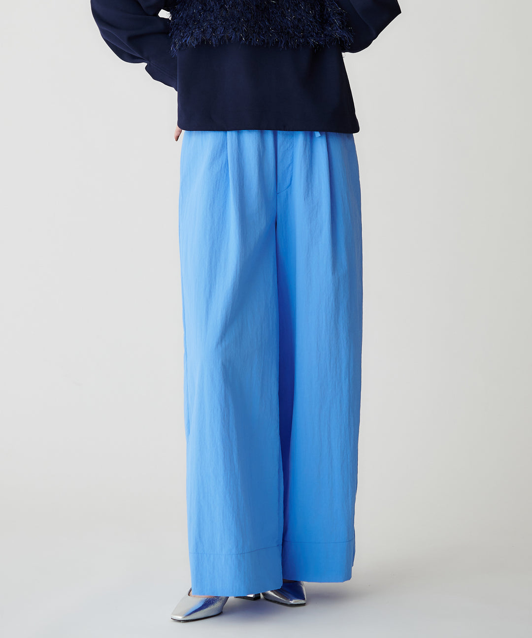 モデル H：167cm / 38 / ブルー