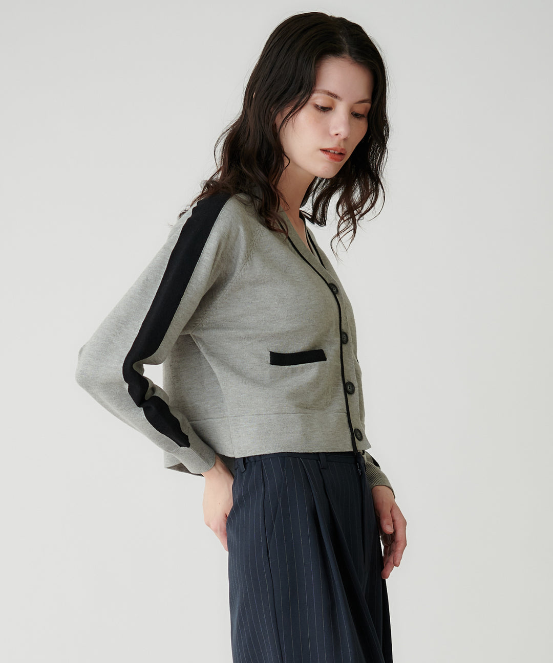 配色ラインVネックカーディガン