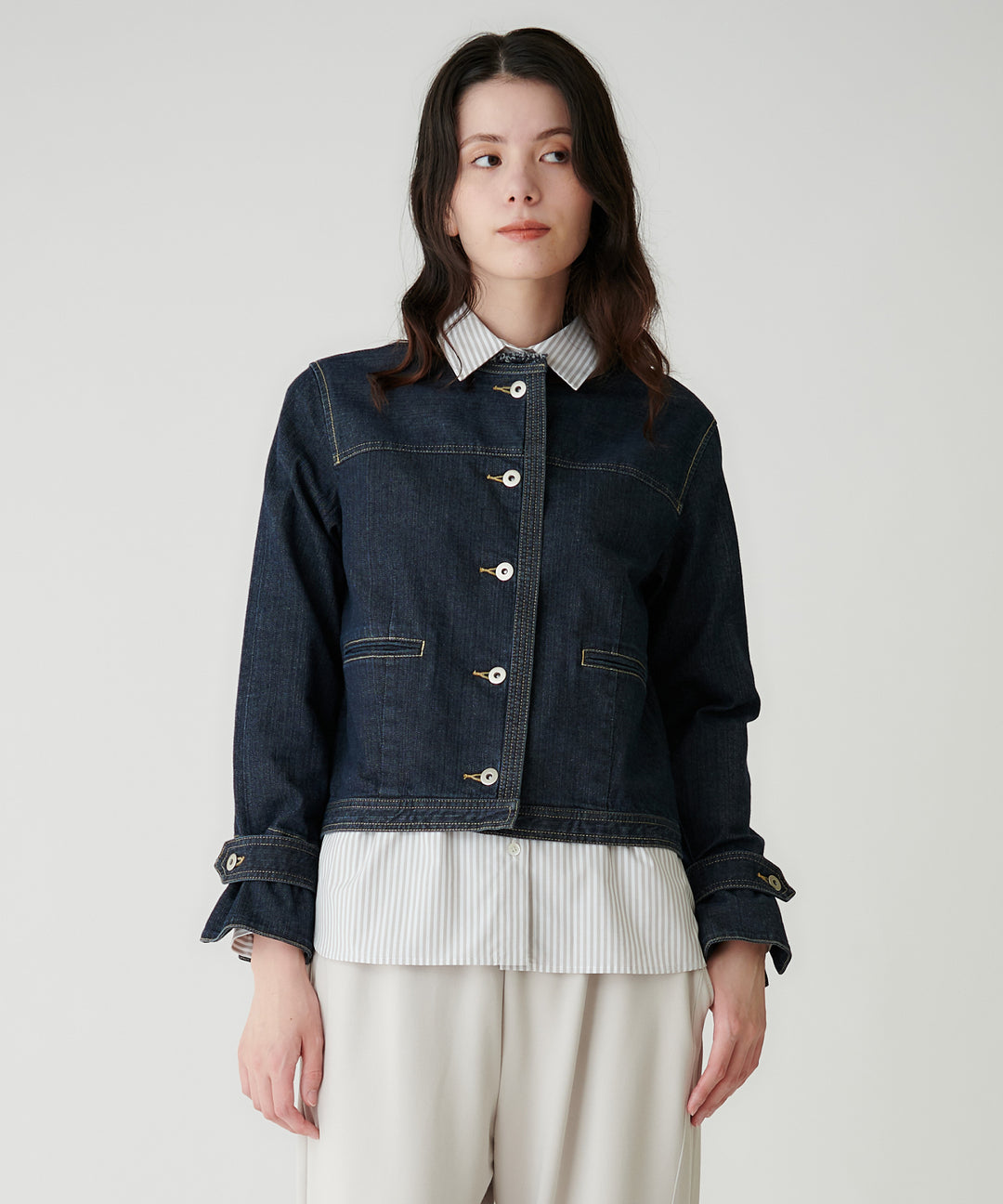 ノーカラーデニムジャケット