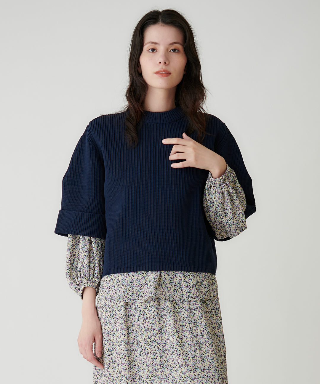 ハーフスリーブニットトップス