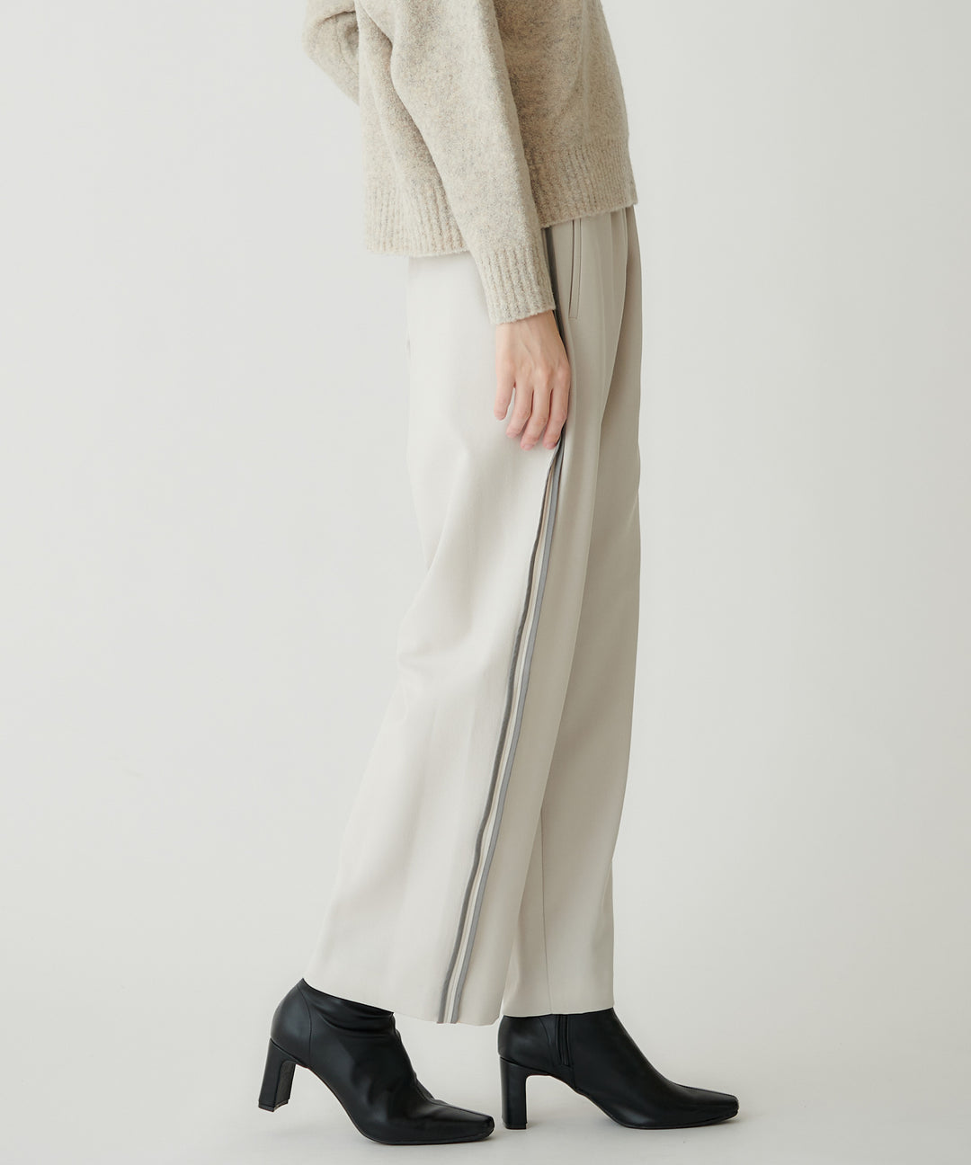 ストレッチポンチガウチョパンツ