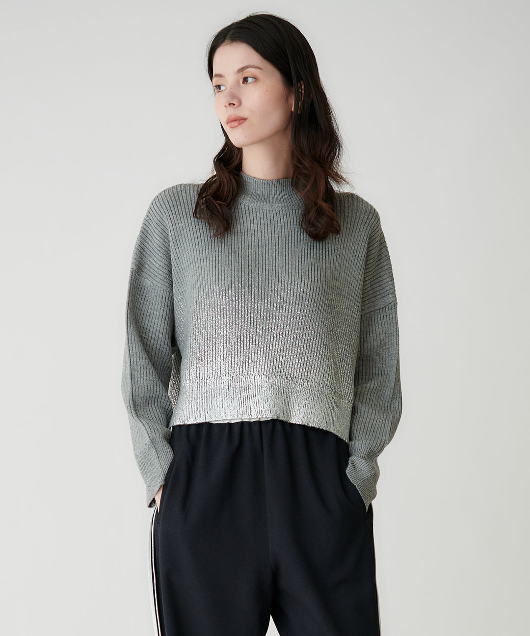 シルバー箔グラデーションリブニット