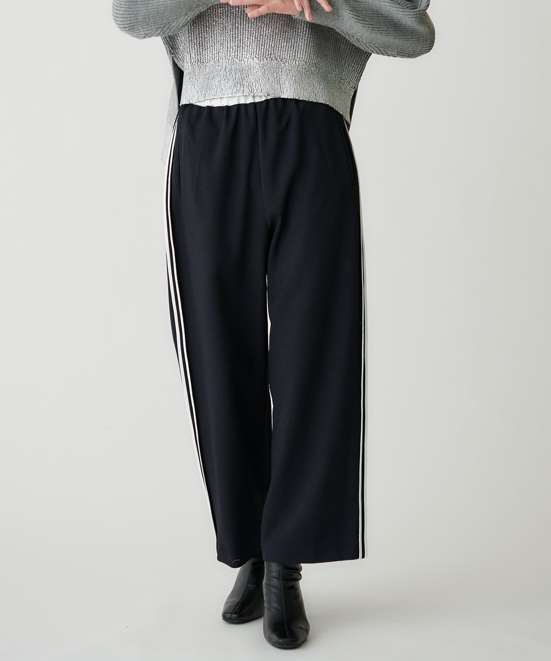 モデル H：173cm / 38 / ネイビー