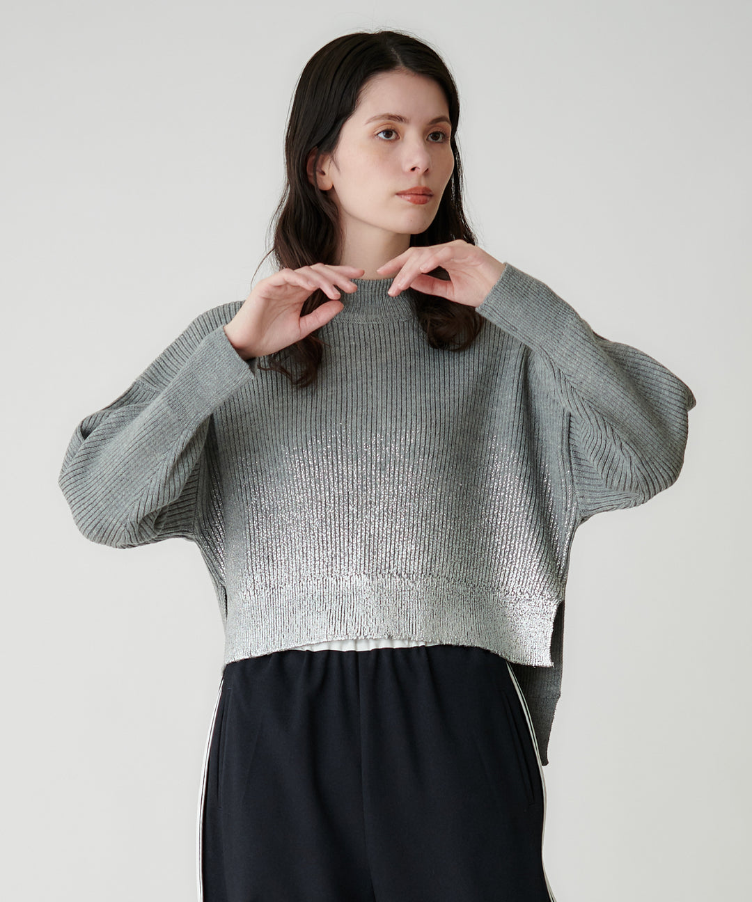 モデル H：173cm / 38 / グレー